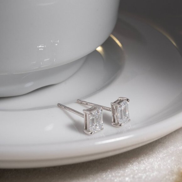 NWT Naomi Emerald Stud Earrings // Sterling Silver + 1ct Diamond - Picture 3 of 4